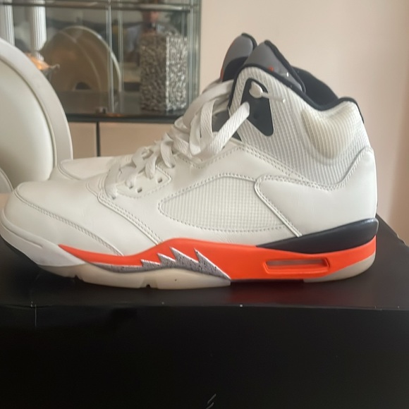 Jordan 5’s - Picture 3 of 4